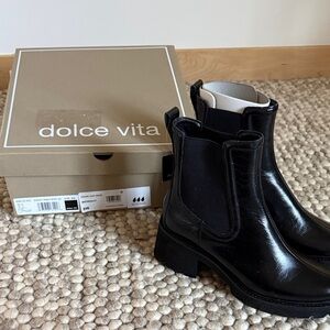 Dolce Vita Hawk H20 Black Patent